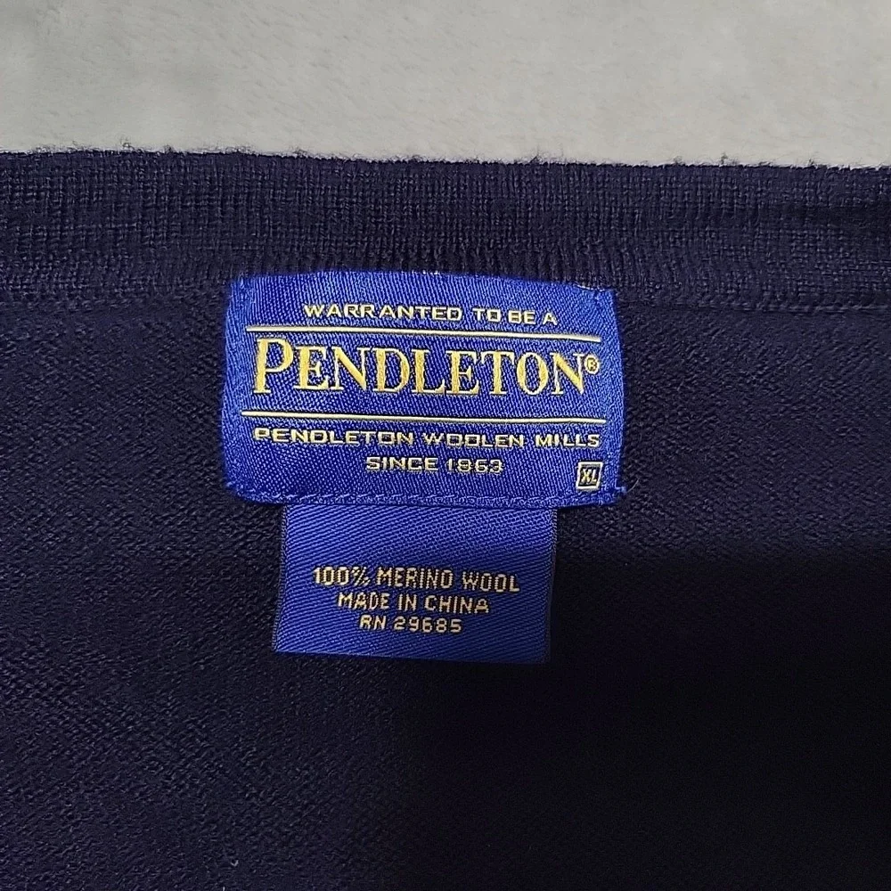 Pendleton Cardigan Mens XL Navy Blue Merino Wool V-Neck Button Up Retro Sweater
